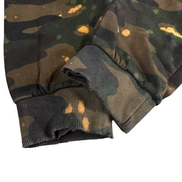 Eleven Paris Men's Acid Green Camo Distressed Jogger Pants Size M - Picture 9 of 10